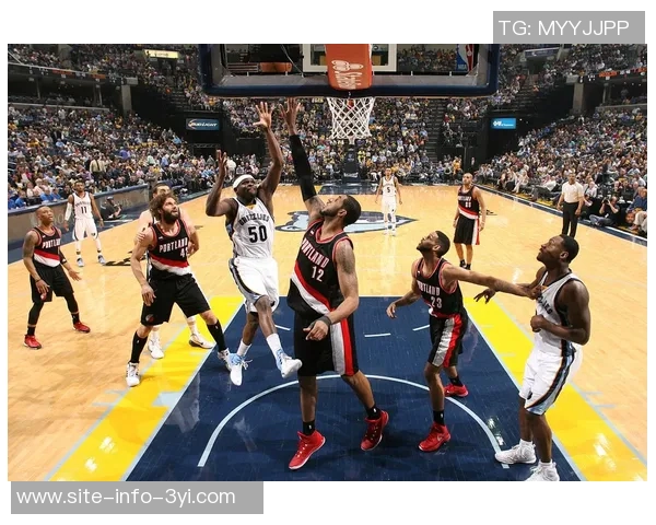 字母哥复出状态火热上半场高效15分助球队争胜 字母哥复出状态火热上半场高效15分助球队争胜